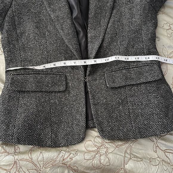 American Eagle Outfitters | Silver Gray Tweed Blazer with Velvet Trim Size XS - Picture 13 of 13